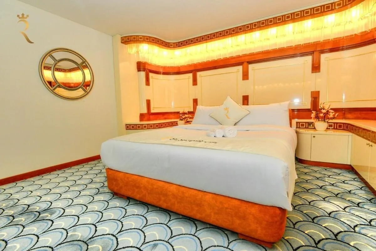 Timeless Elegance Italian-Style Penthouse Retreat Apartment Abu Dhabi