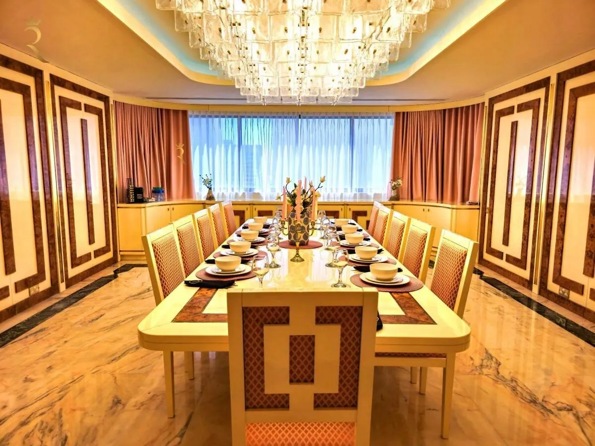Timeless Elegance Italian-Style Penthouse Retreat Apartment Abu Dhabi 0*,